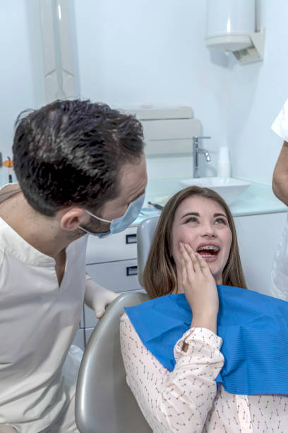 Best Broken or Cracked Tooth Emergency Dentist in Flint Hill, MO